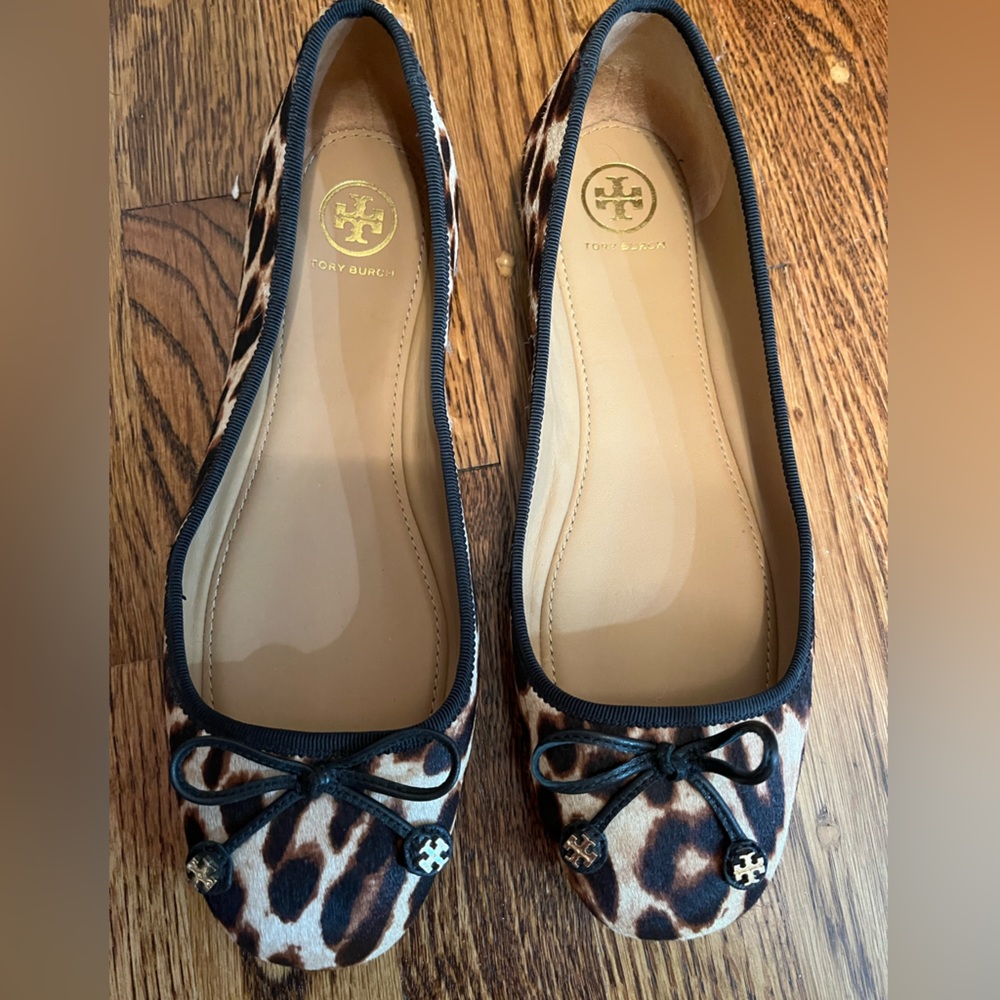 Tory Burch Laila Haircalf driver Ballet flats size 9